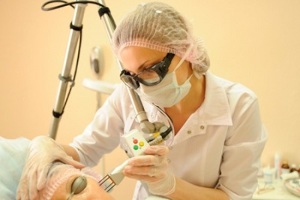 how is the procedure for fractional laser skin rejuvenation performed 